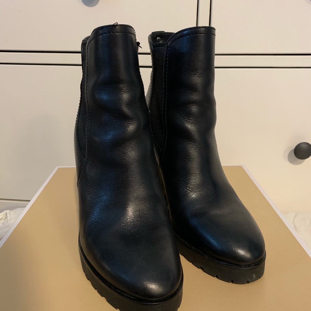 Michael Kors Thea wedge ankle boots - Picture 5 of 6